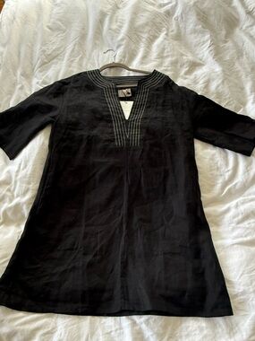 DISSH Black Linen  Tunic with Contrast White Stitching NWT